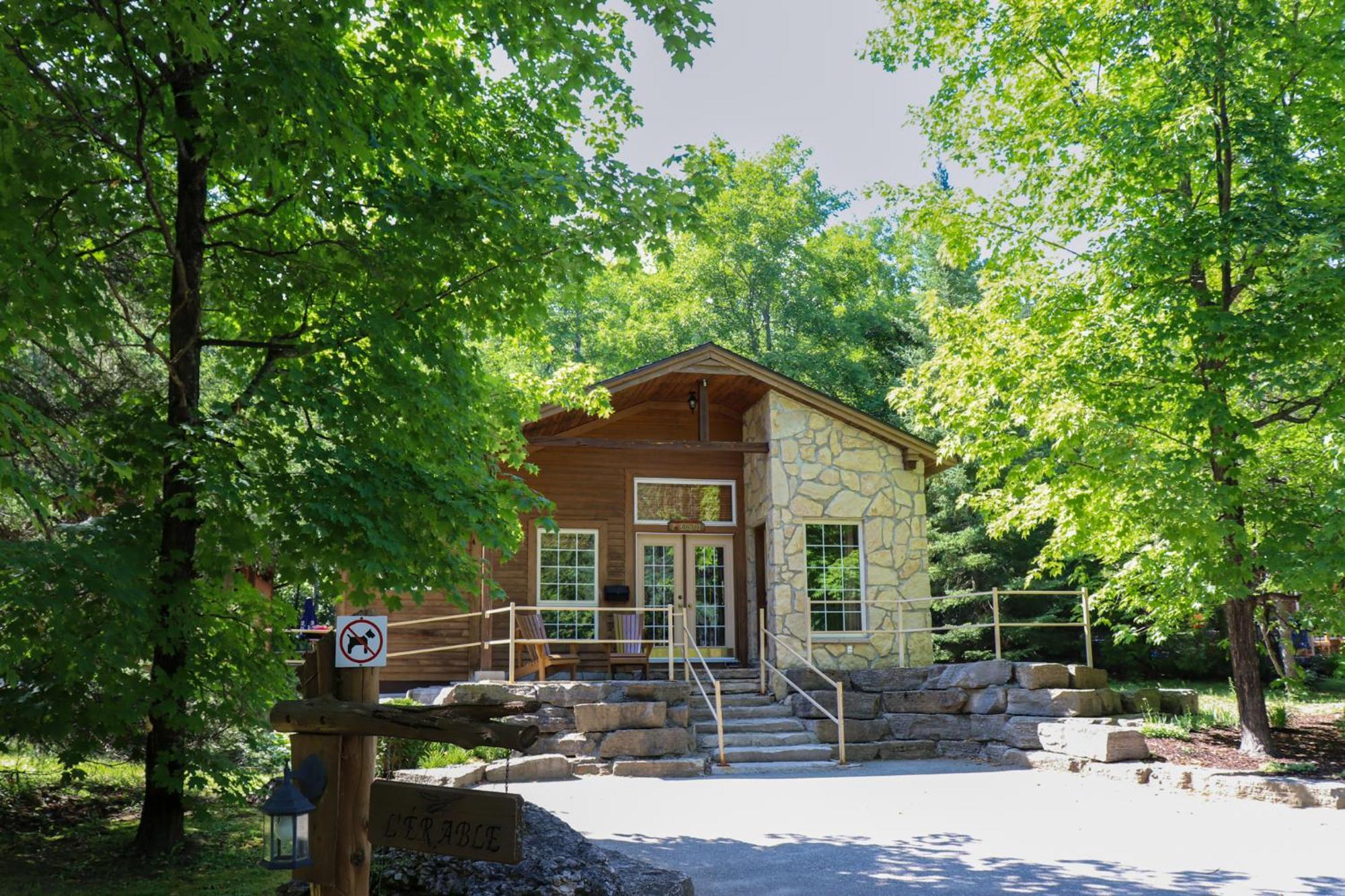 Villa La Bannik Ville-Marie Exterior foto